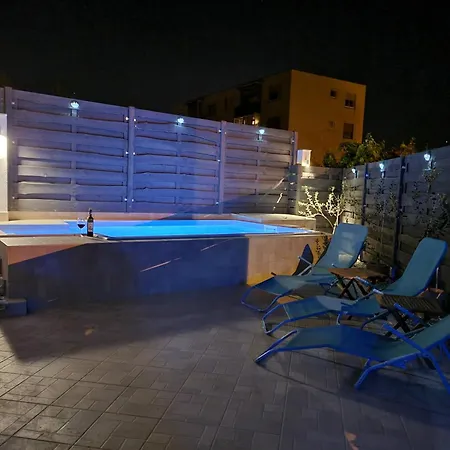 Semesterbostad Carmen Pula